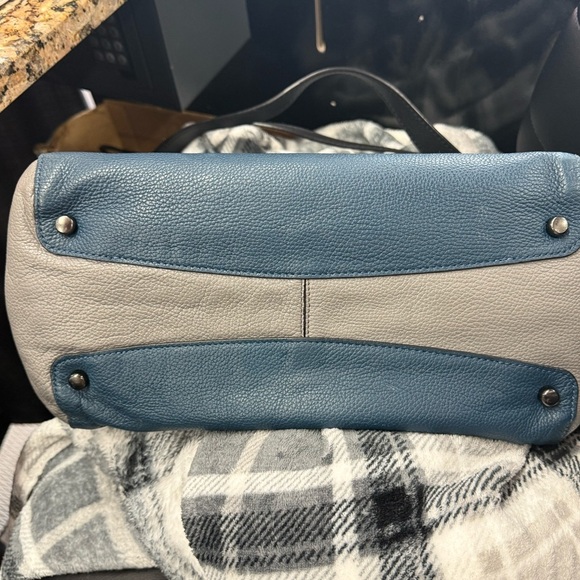 Coach Hadley Hobo 76088 Peacock Multi Pebbled Leather Bag - Picture 8 of 8